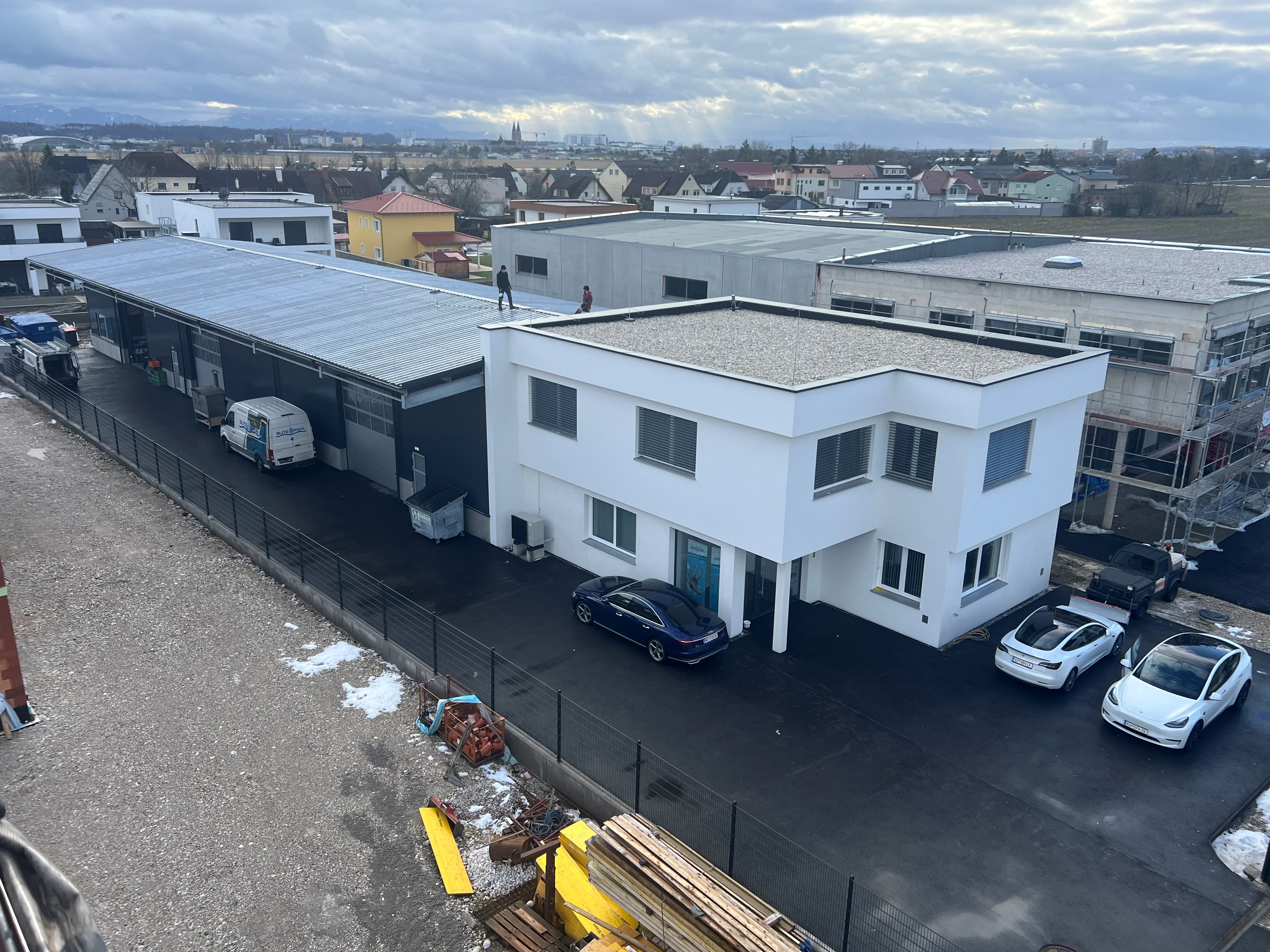 Neues Firmengebäude Blitz-Pool